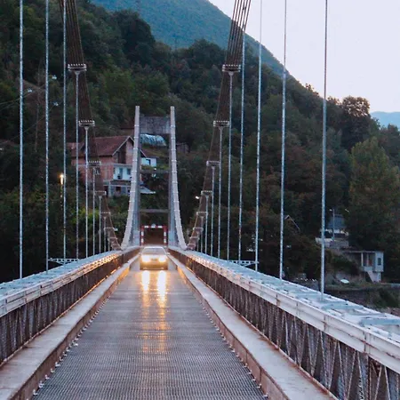999 Jablanicko Jezero Gostinjska kuća